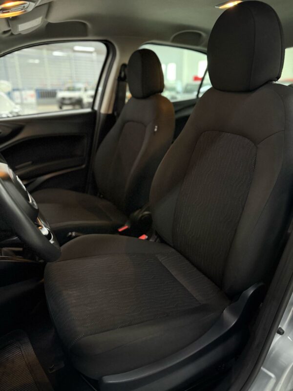 FIAT CRONOS DRIVE 1.0 FLEX 2024 PRATA - Imagem 8