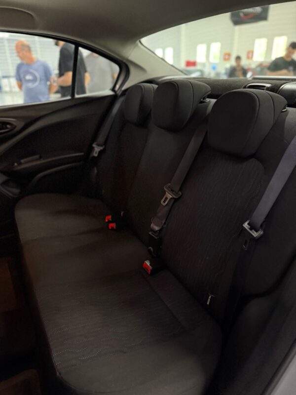 FIAT CRONOS DRIVE 1.0 FLEX 2024 PRATA - Imagem 9
