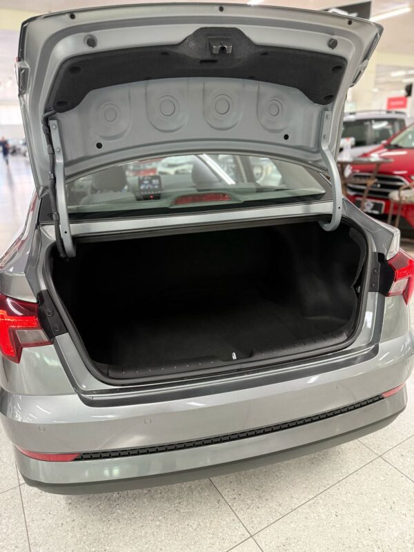 HYUNDAI HB20S LIMITED PLUS 1.0 FLEX 2024 CINZA - Imagem 4