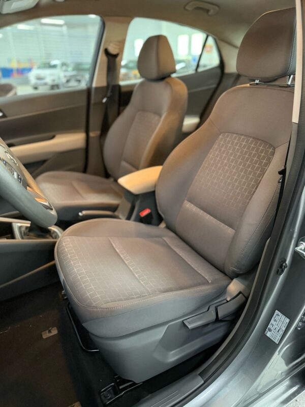 HYUNDAI HB20S LIMITED PLUS 1.0 FLEX 2024 CINZA - Imagem 9