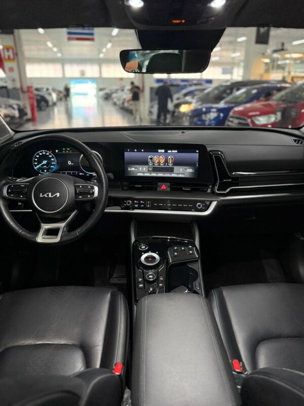 KIA SPORTAGE PRESTIGE HYBRID 1.6 AUTOMÁTICO COM TETO SOLAR E PANORÂMICO 2024 CINZA - Imagem 11