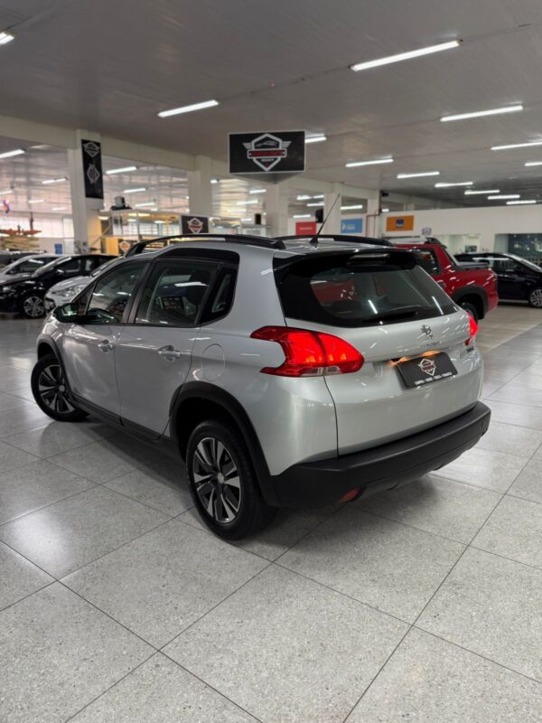 PEUGEOT 2008 ALLURE PACK 1.6 FLEX AUTOMÁTICO 2022 PRATA - Imagem 3