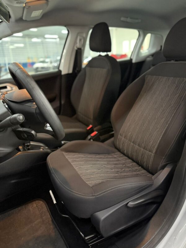 PEUGEOT 2008 ALLURE PACK 1.6 FLEX AUTOMÁTICO 2022 PRATA - Imagem 11