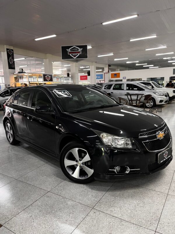 CHEVROLET CRUZE HB LT 1.8 FLEX AUTOMÁTICO 2014 PRETO - Imagem 2