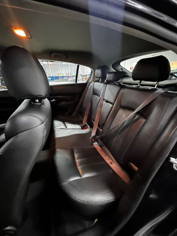 CHEVROLET CRUZE HB LT 1.8 FLEX AUTOMÁTICO 2014 PRETO - Imagem 14