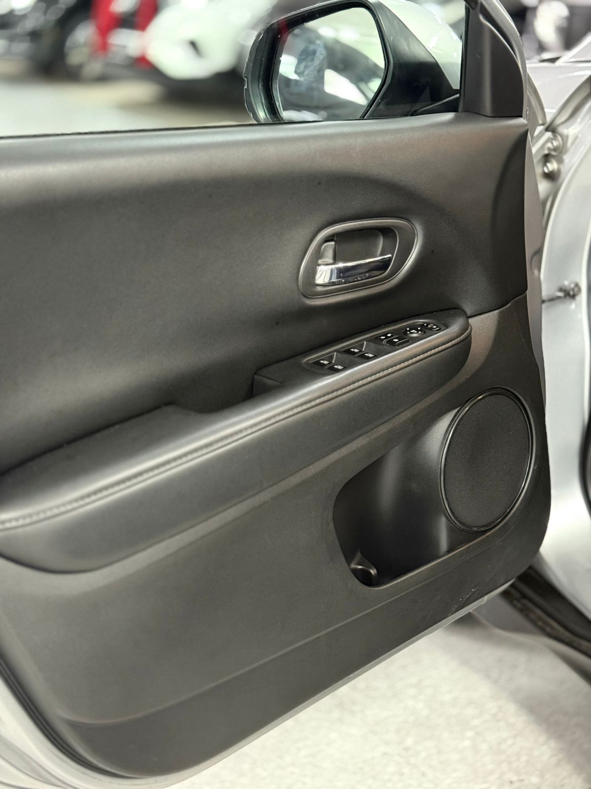 WhatsApp Image 2025-11-22 at 12.44.54 (2)